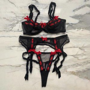 Agent Provocateur Lana Bra, Thong and Garter Belt